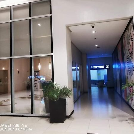 Staycation Condotel @150Newport Pasay City 마닐라 외부 사진
